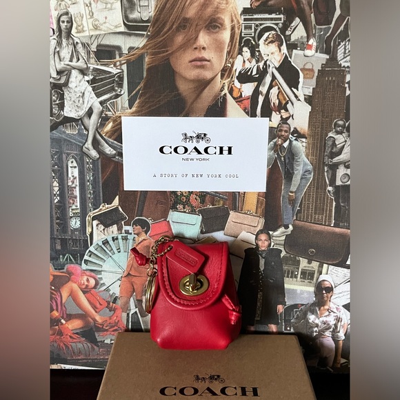 COACH VINTAGE RED LEATHER TURNLOCK DAYPACK MINI BAG CHARM KEY RING - Picture 1 of 10